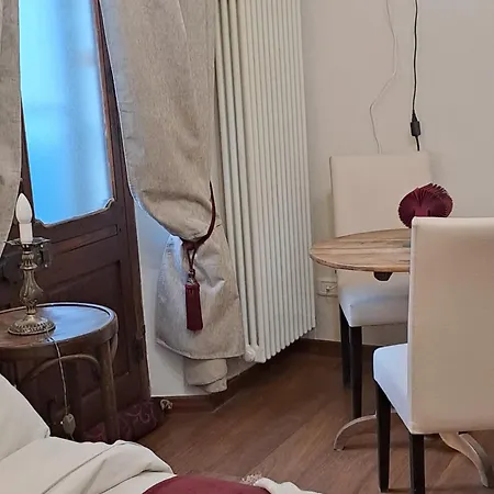 Liberty House アパート